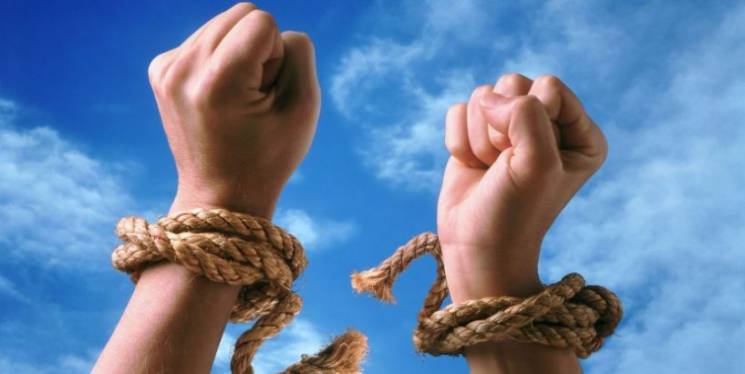 Рабовласництво на Харківщині: Чому стають жертвою торгівлі людьми