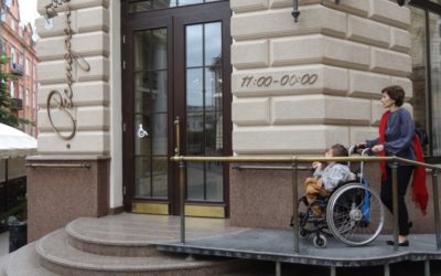 Доступність: як вона реалізується у Чернівцях та повинна забезпечуватися повсюдно в Україні